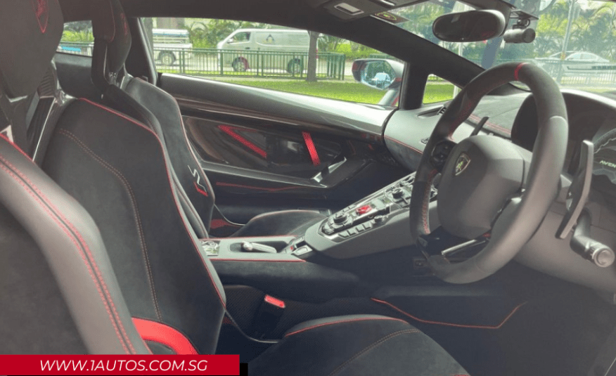 2020 Lamborghini Aventador SVJ