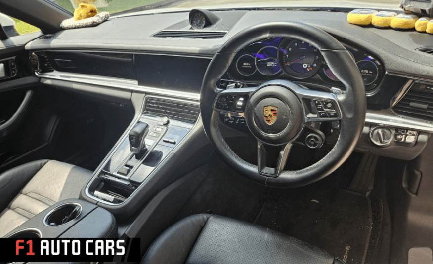 2018 Porsche Panamera 4 3.0A PDK Executive