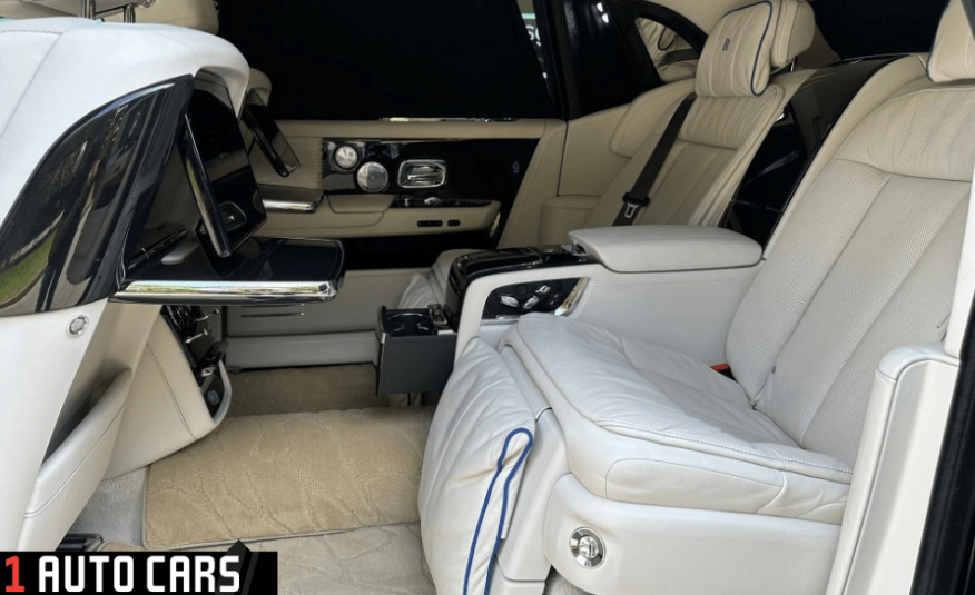 2020 Rolls-Royce Phantom EWB