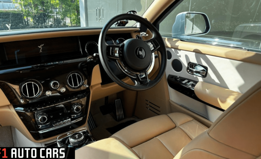 2019 Rolls-Royce Phantom