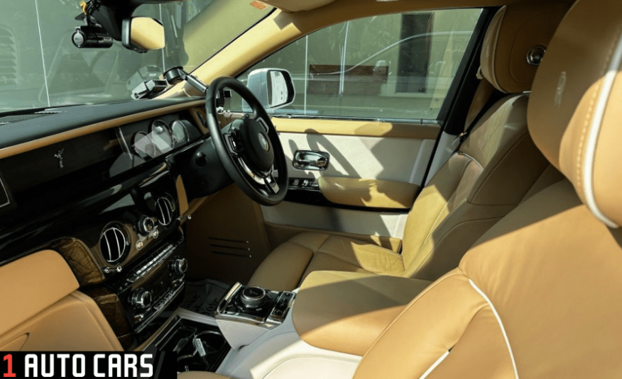 2019 Rolls-Royce Phantom