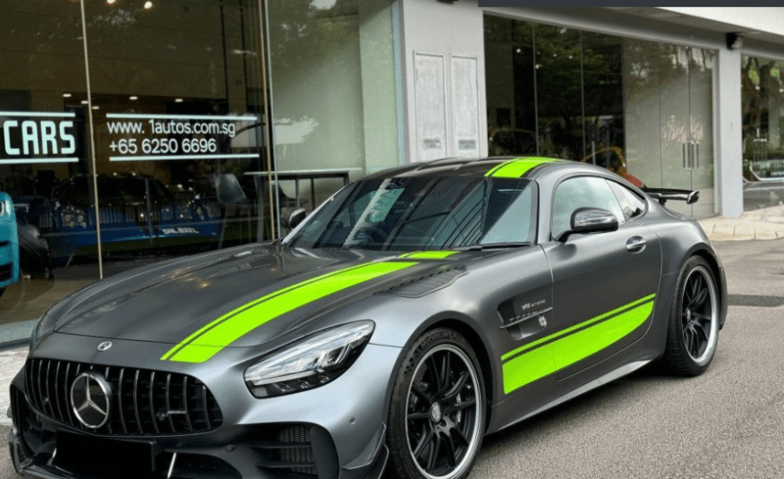 Mercedes-Benz AMG GT R
